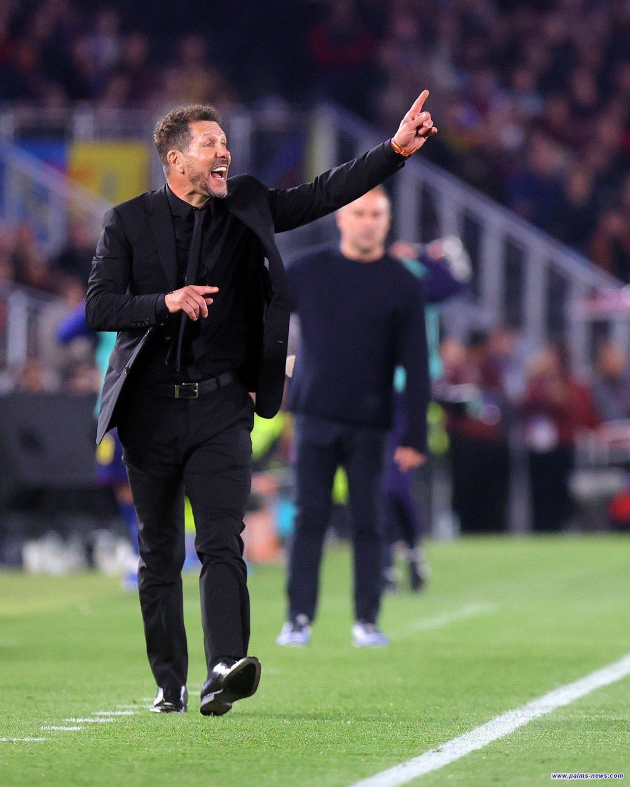 سيميوني يشيد ببرشلونة: كان الأفضل أداءً في العالم ويستحق لقب الدوري